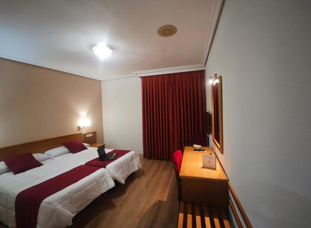 Hotel Helmantico Villares de la Reina Dış mekan fotoğraf