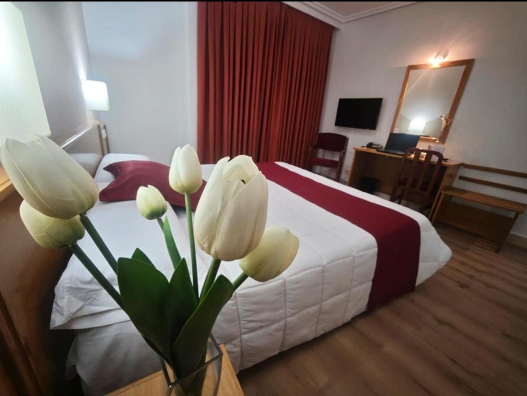 Hotel Helmantico Villares de la Reina Dış mekan fotoğraf